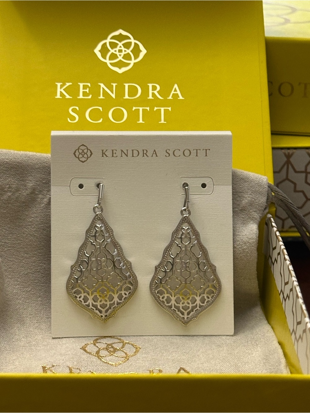 Kendra Scott Addie Silver Drop Earrings in Silver Filagree